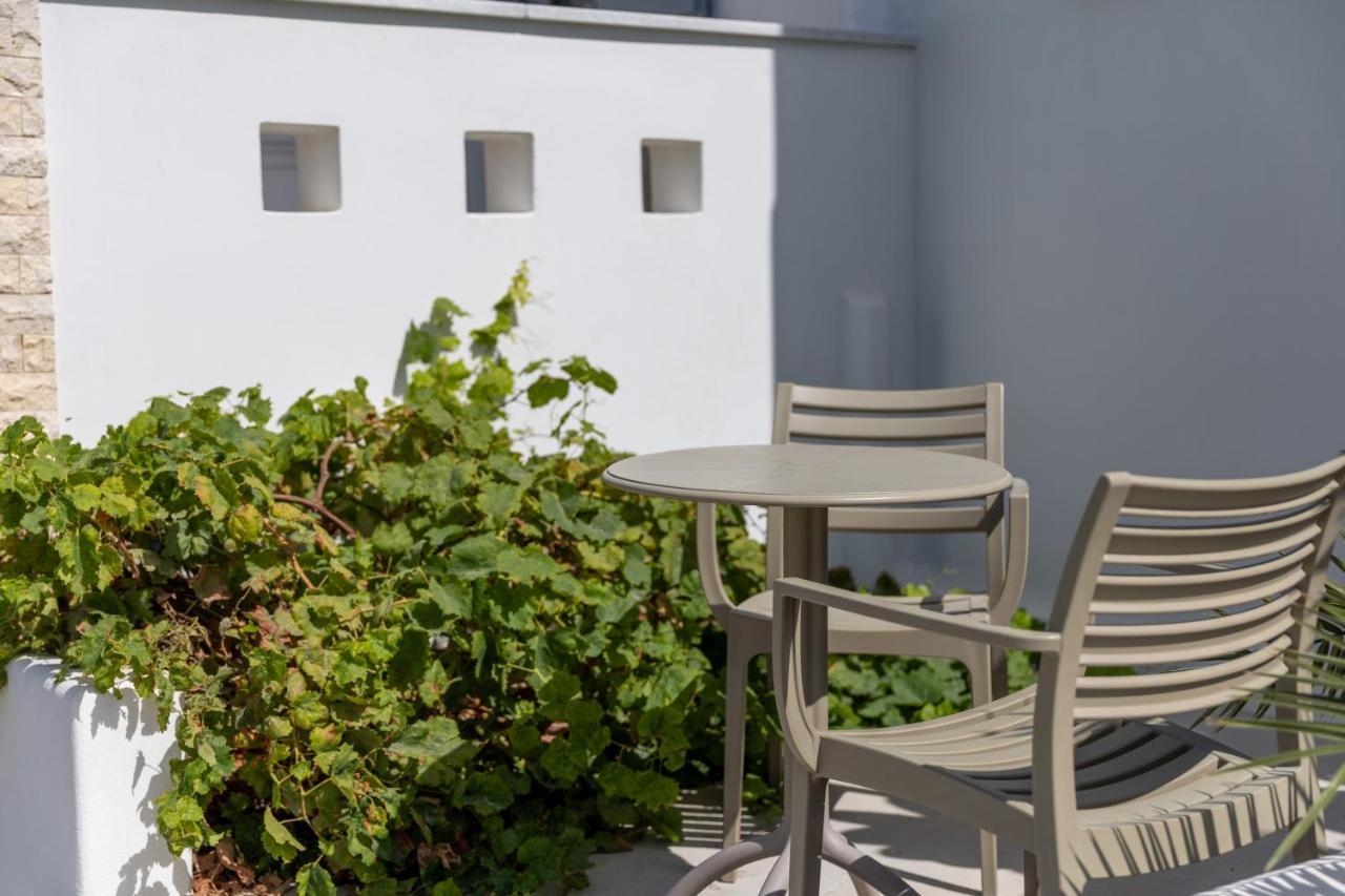 Ampelos Plaka Pláka Exterior foto